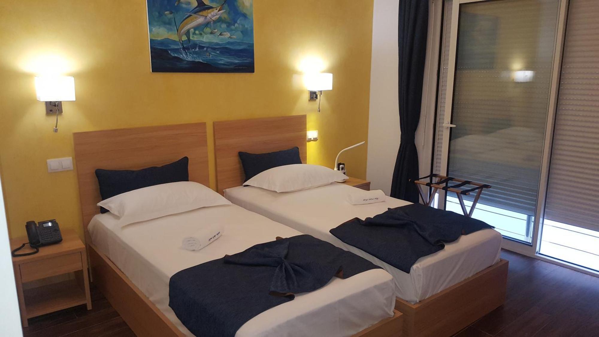 Blue Marlin Hotel Mindelo Exterior photo