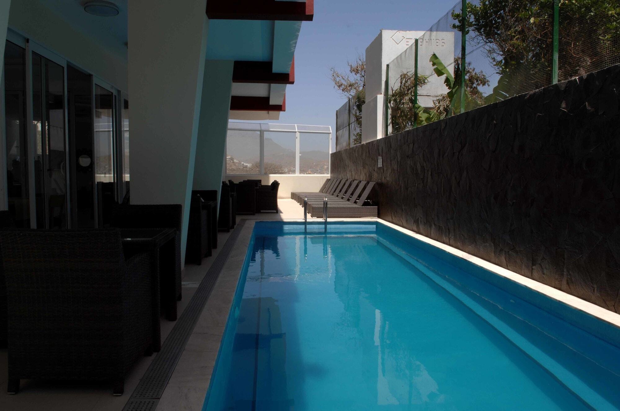 Blue Marlin Hotel Mindelo Exterior photo